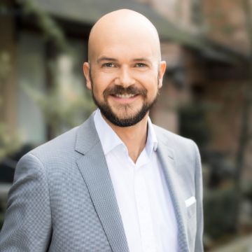 realtor photo